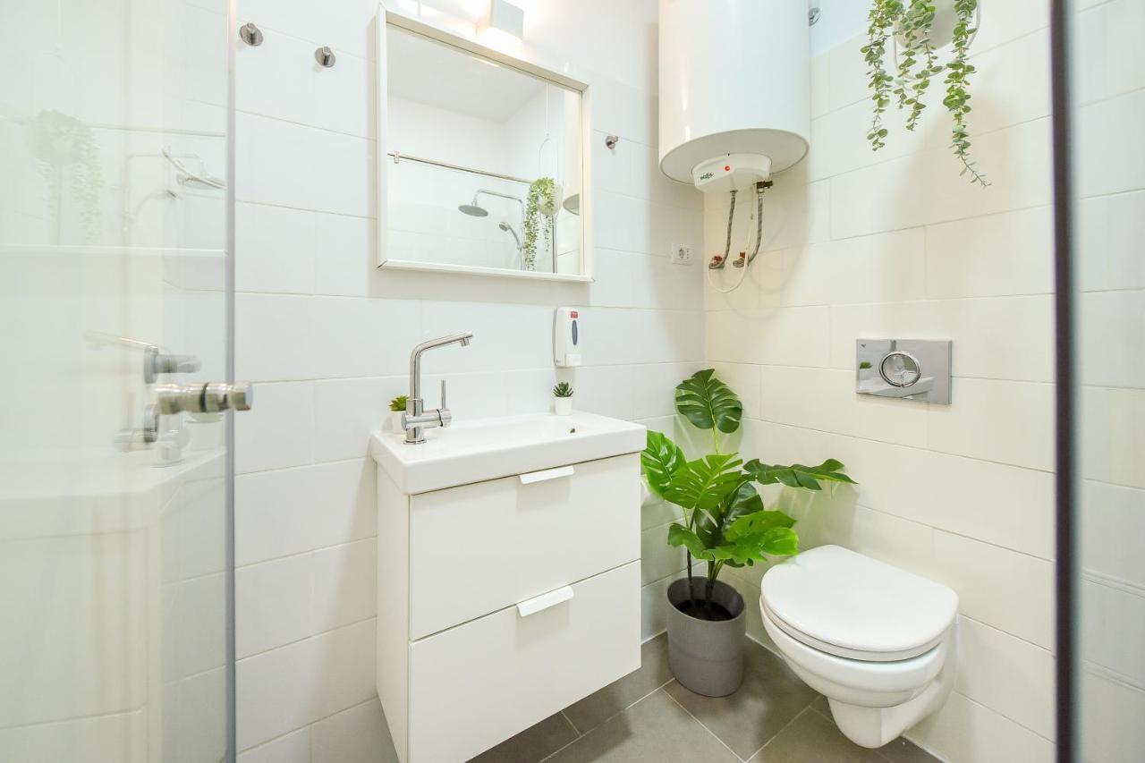 Classy Comfort - Chic Studio On Regina Elisabeta 부쿠레슈티 외부 사진